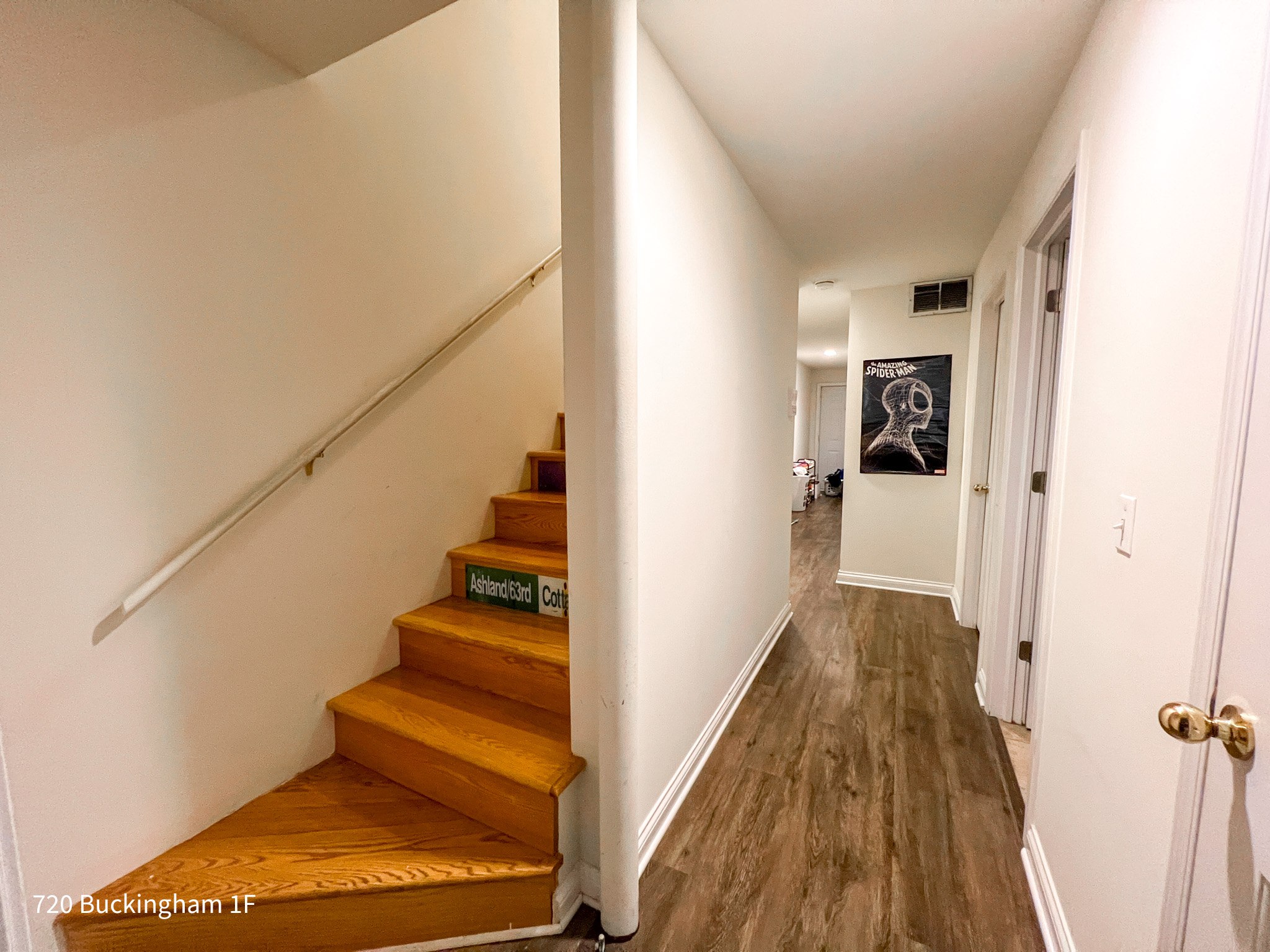 718-20 W Buckingham Pl 718-20 W Buckingham Pl., Chicago, IL 60657 - Leasing by Cross Street